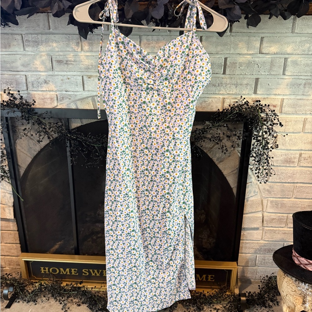 SHEIN Daisy Print Dress with Spaghetti Straps
